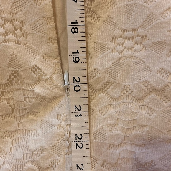 Lace Mini Dress - Cream - Picture 5 of 16